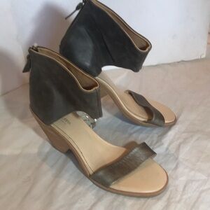 KOOLABURA By UGG Leather Ladies Sandals